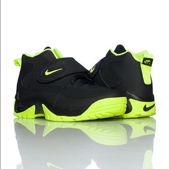 Nike Other - Men’s 8.5 Nike Air Mission